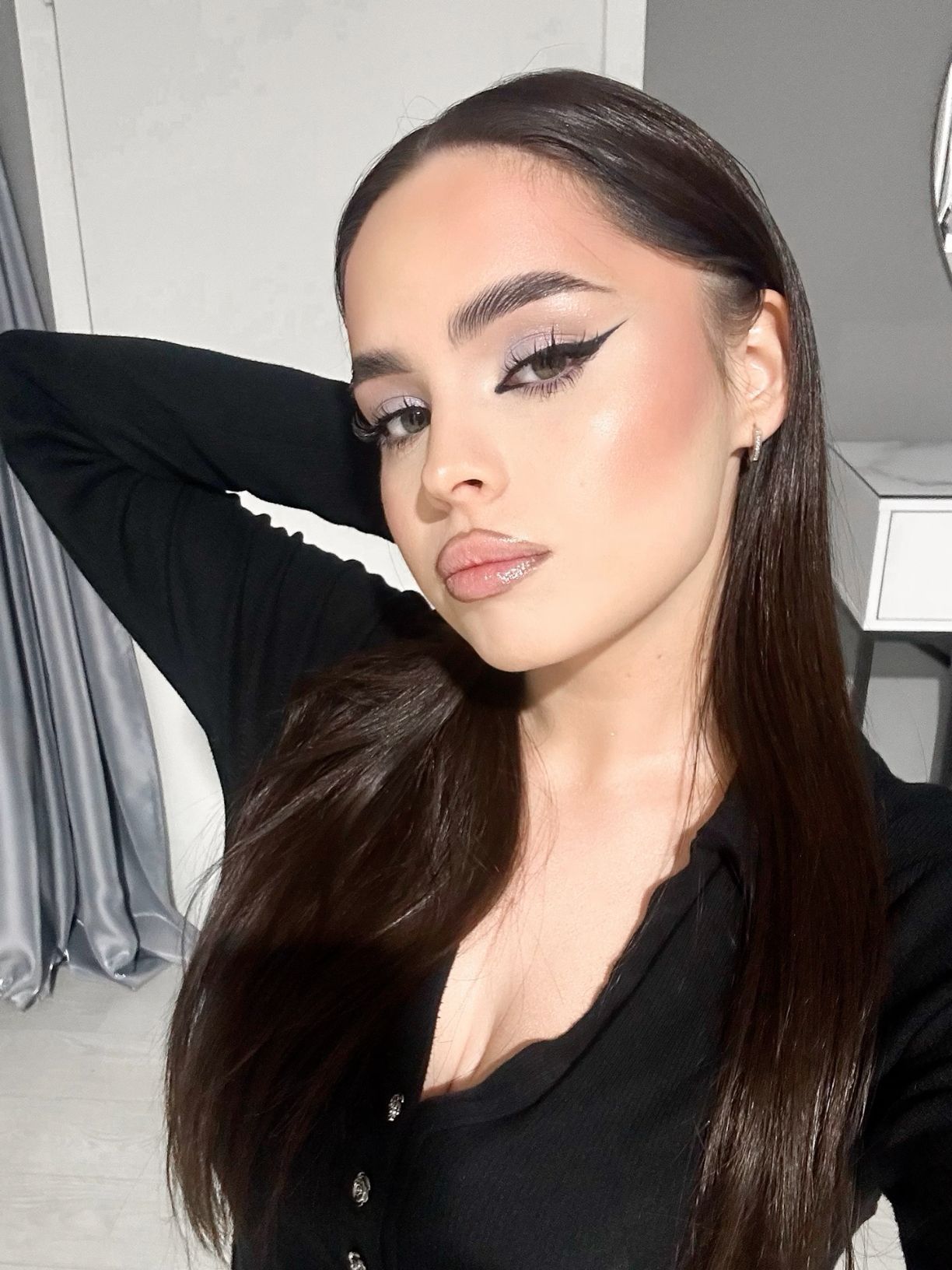 Макияж стрелки