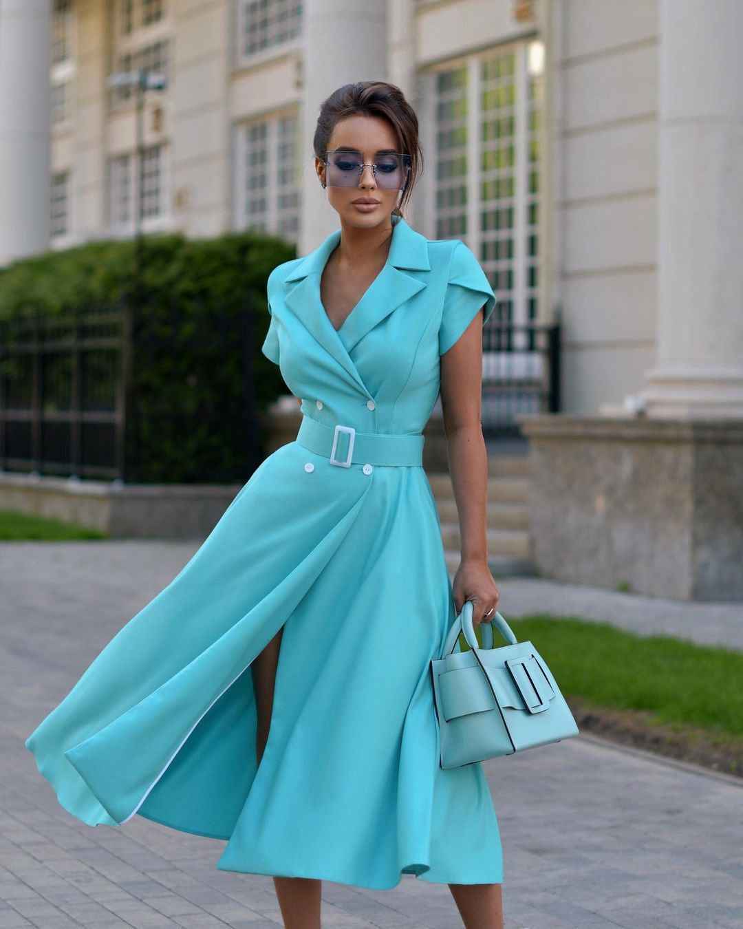 Как стильно носить платье миди летом 2026: 100+ стильных идей