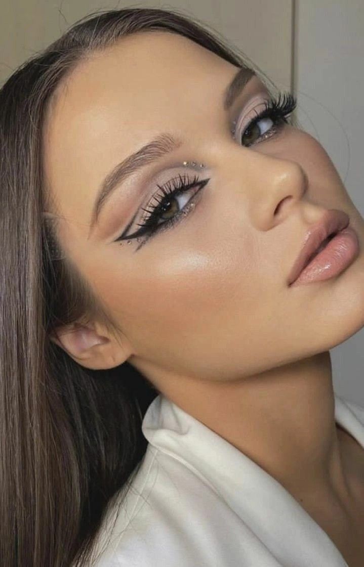 27.02on Instagram«carpe diem”🖤