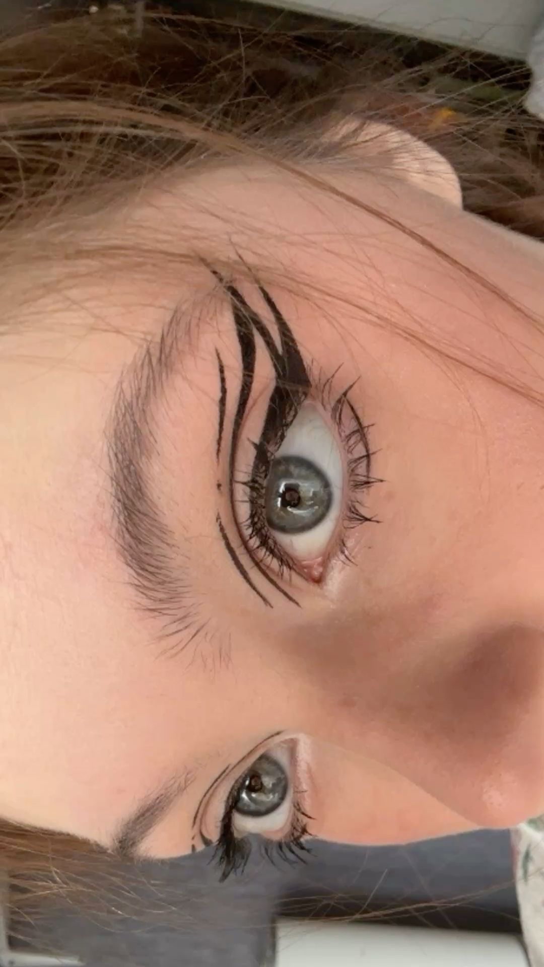 Стрелки макияж