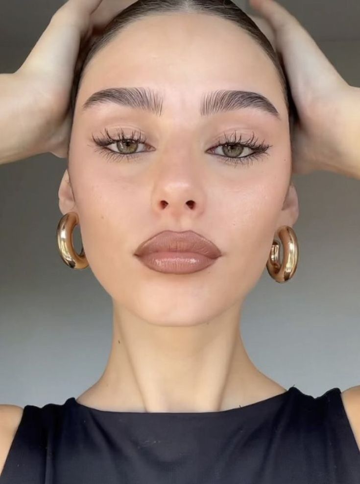 dark feminine makeup