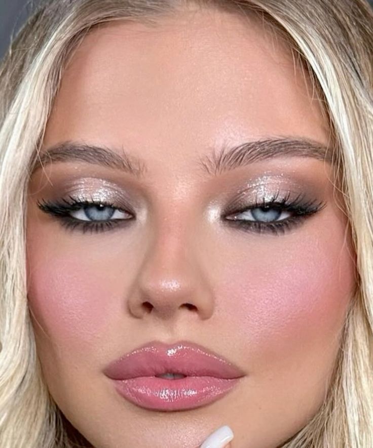 💋Aprenda a se maquiar do zero, passo a passo AQUI!