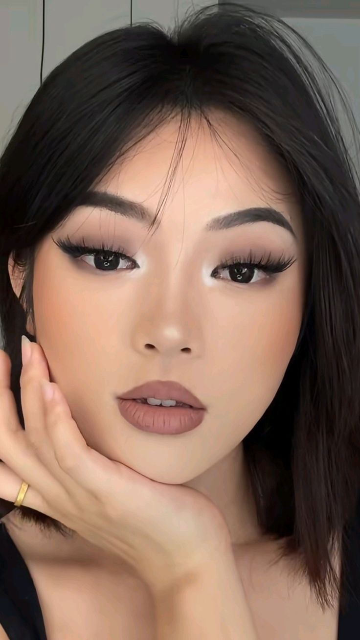 𝑴𝒂𝒌𝒆𝒖𝒑 𝒕𝒐𝒕𝒐𝒓𝒊𝒂𝒍