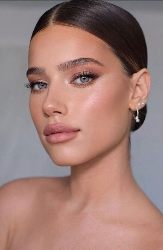 Soft Glam Wedding Makeup: 26 Elegant Ideas for Brides, Bridesmaids & Guests