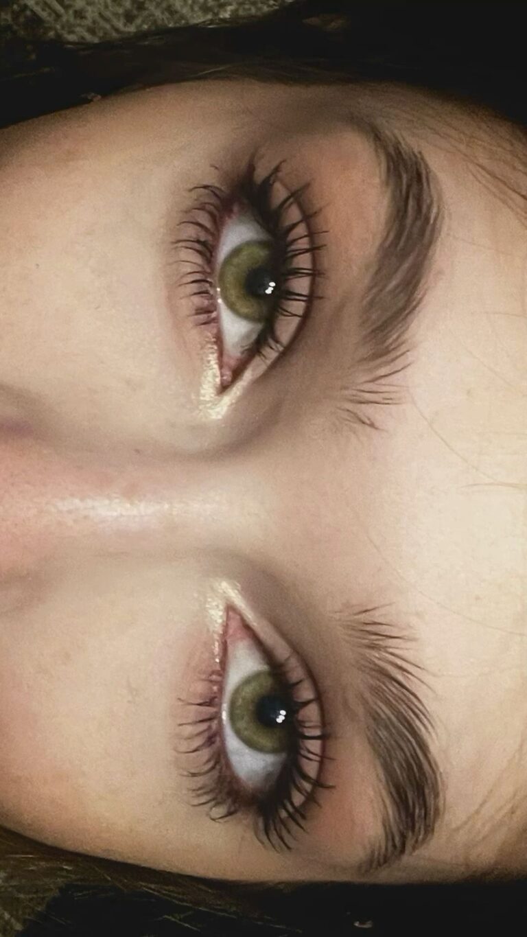 Макияж глаз/зеленые глаза/глаза фото