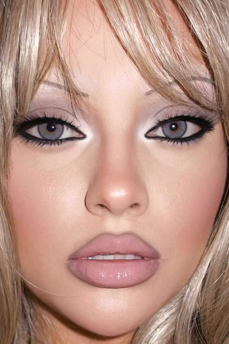 Trashy Y2K Makeup Looks for a Throwback Vibe!
