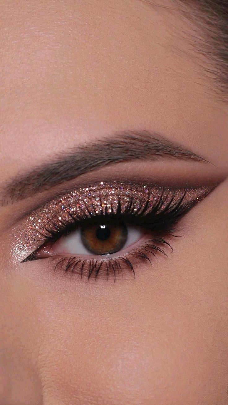 Glittery Eye Makeup