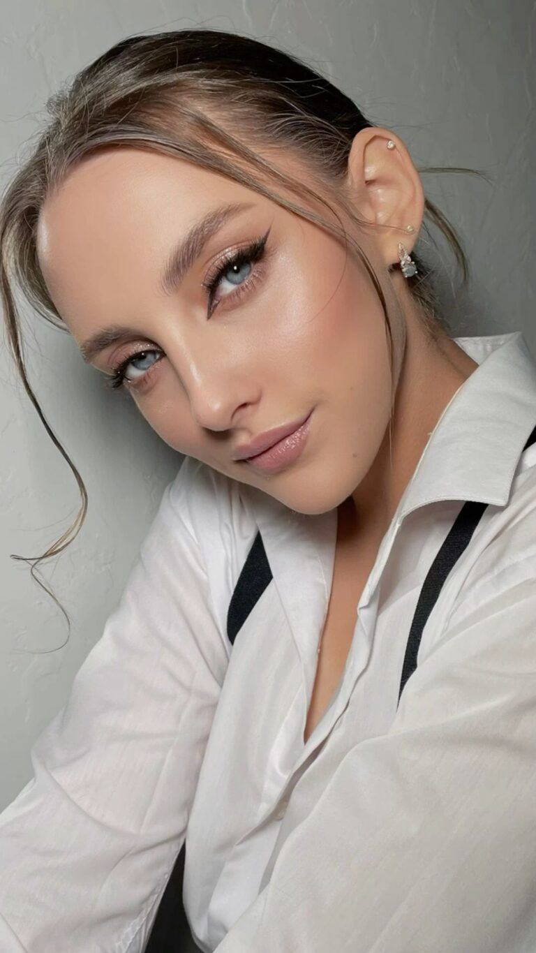 Макияж со стрелками