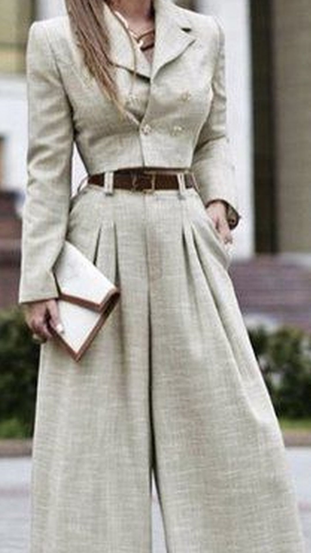 30+ Cozy & Formal Outfits For Women to Stay Relaxed and Chic 🧥😊