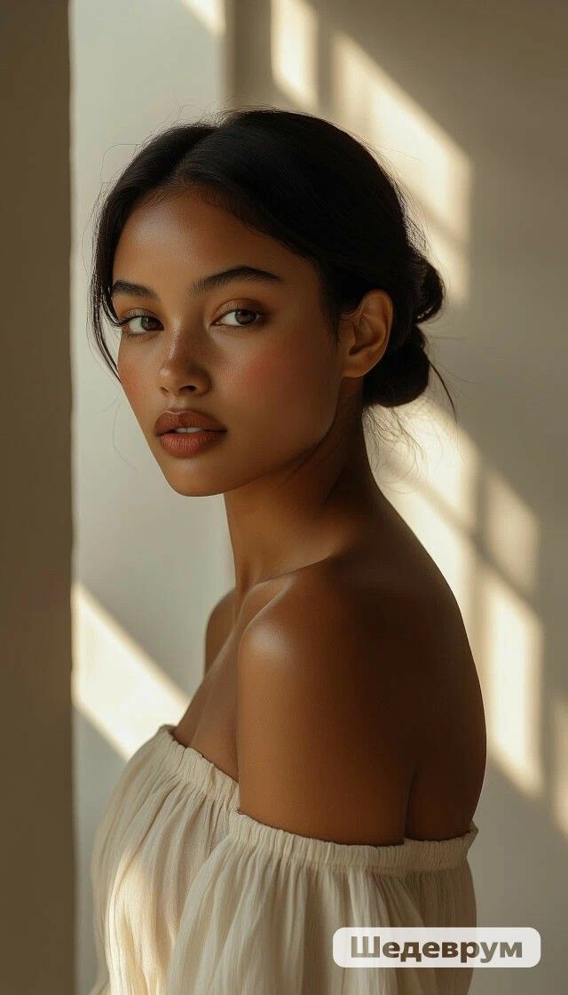 Смуглая женщина латиноамериканка загар Загорелое женщину смуглое кожа